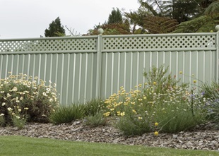 Fencing made from COLORBOND® steel
